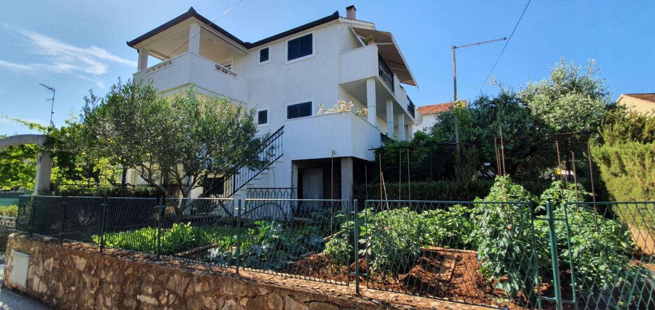Apartments Romarin Supetar Kültér fotó